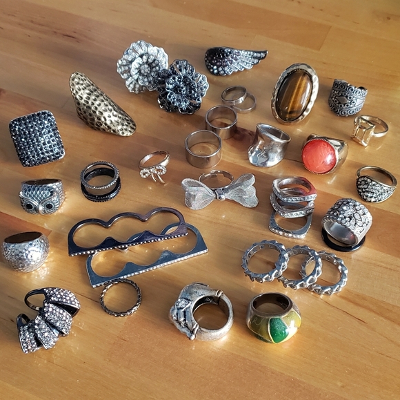Jewelry - Costume Jewelry Rings - 34 pieces